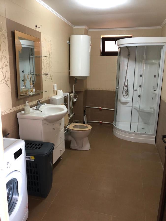 Vila Antonia Hotel Costinesti Bagian luar foto